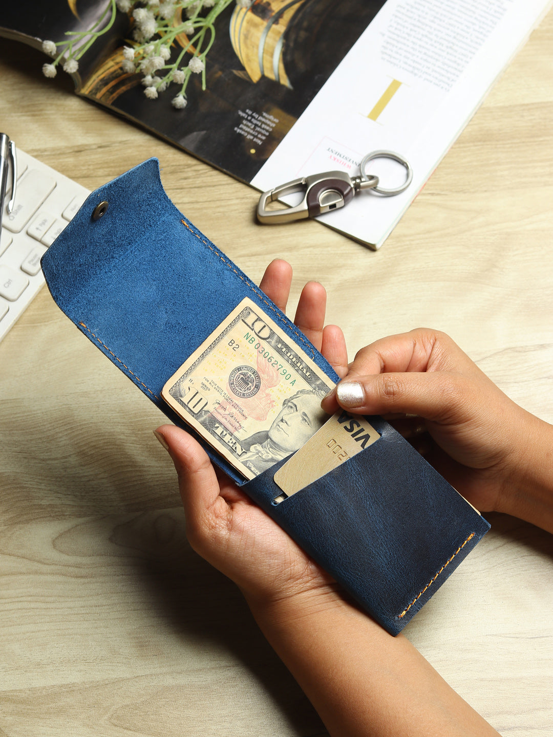 SmartFlip PRO Genuine Leather Wallet – Slim Card Holder with Cash Compartment