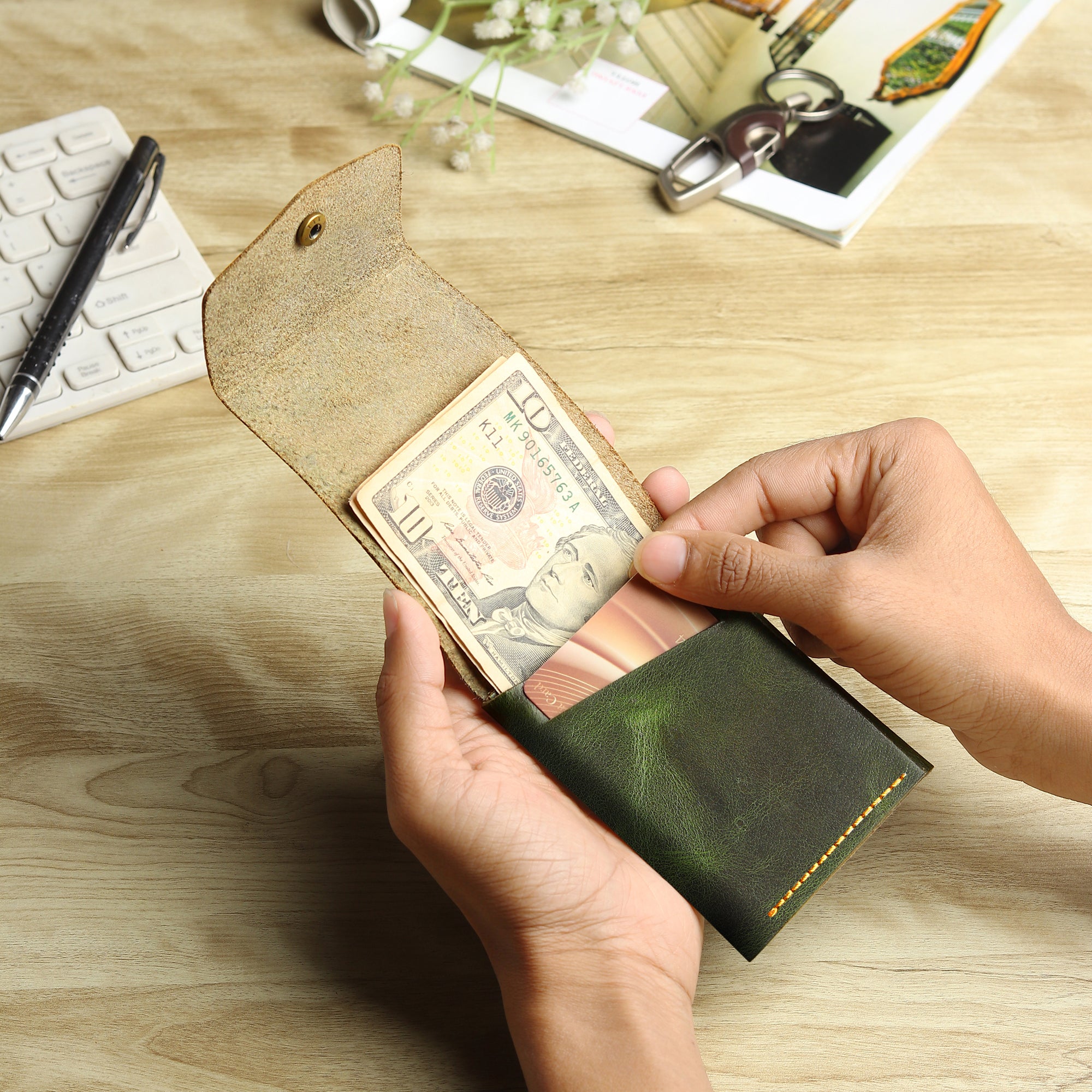 SmartFlip Genuine Leather Wallet – Slim Card Holder with Cash Compartment