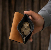 CoinClip Men’s Minimalist Leather Wallet